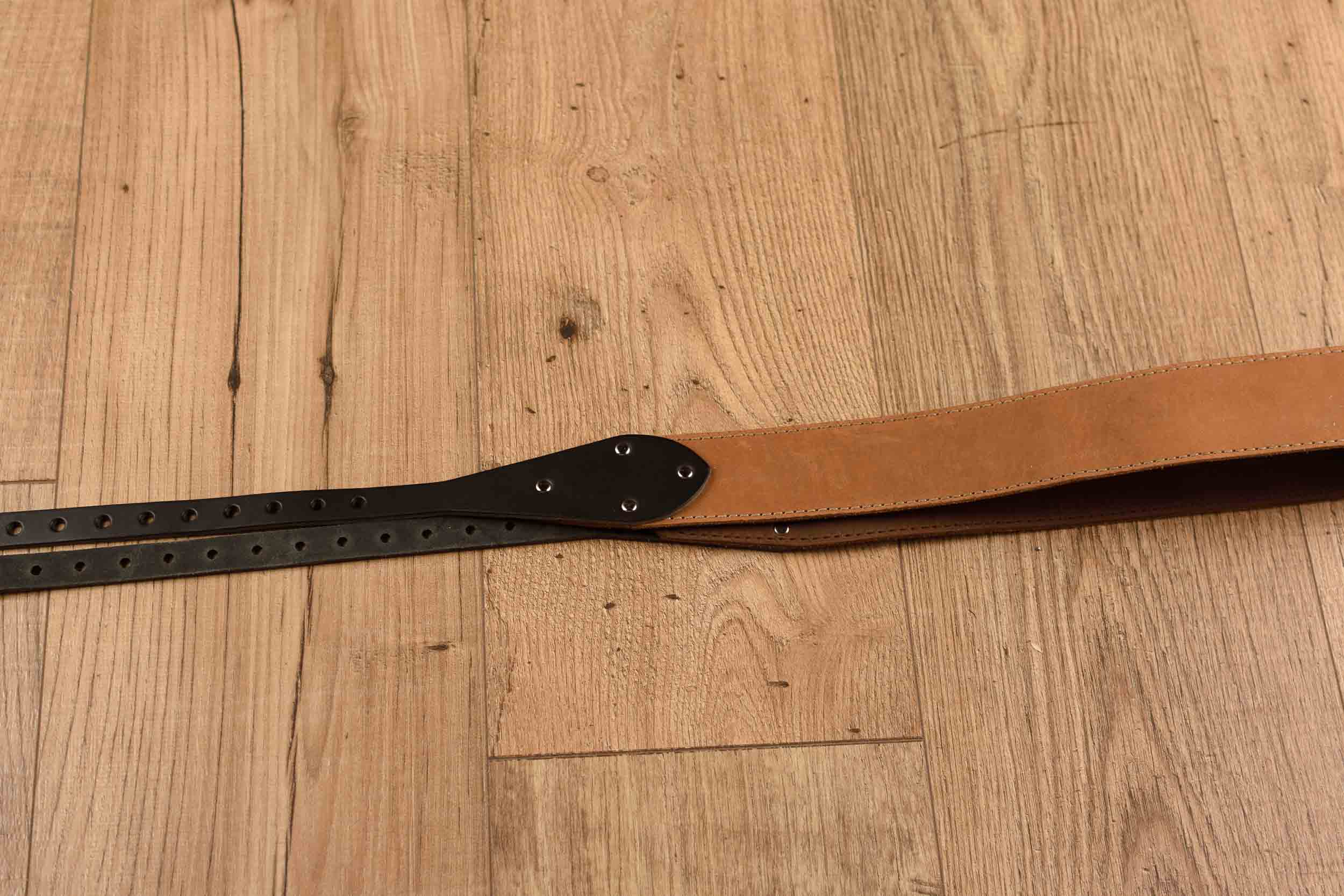 Rusty Knuckles Leather Banjo Strap