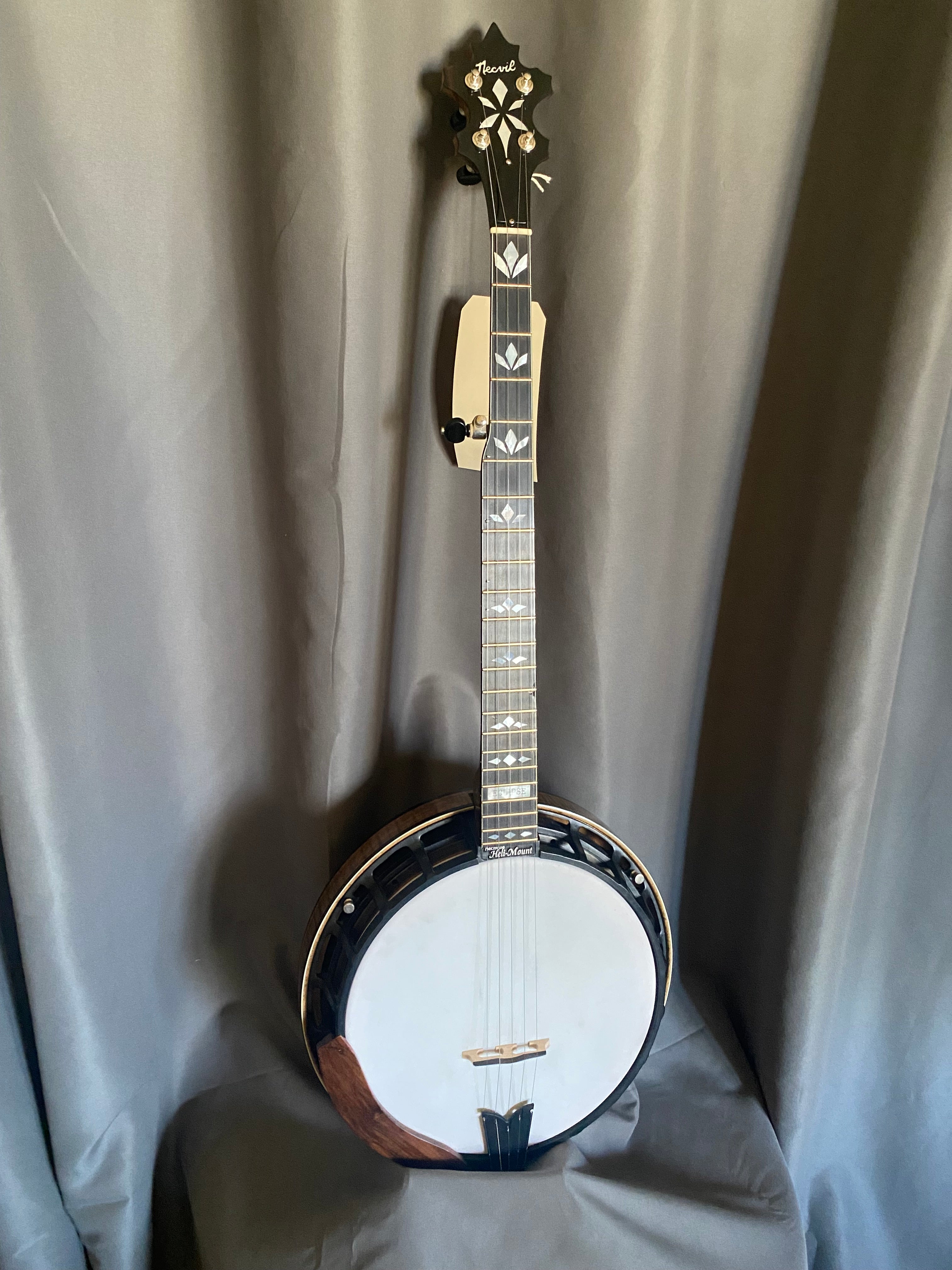 Maple Leaf Eclipse (Refurbished)