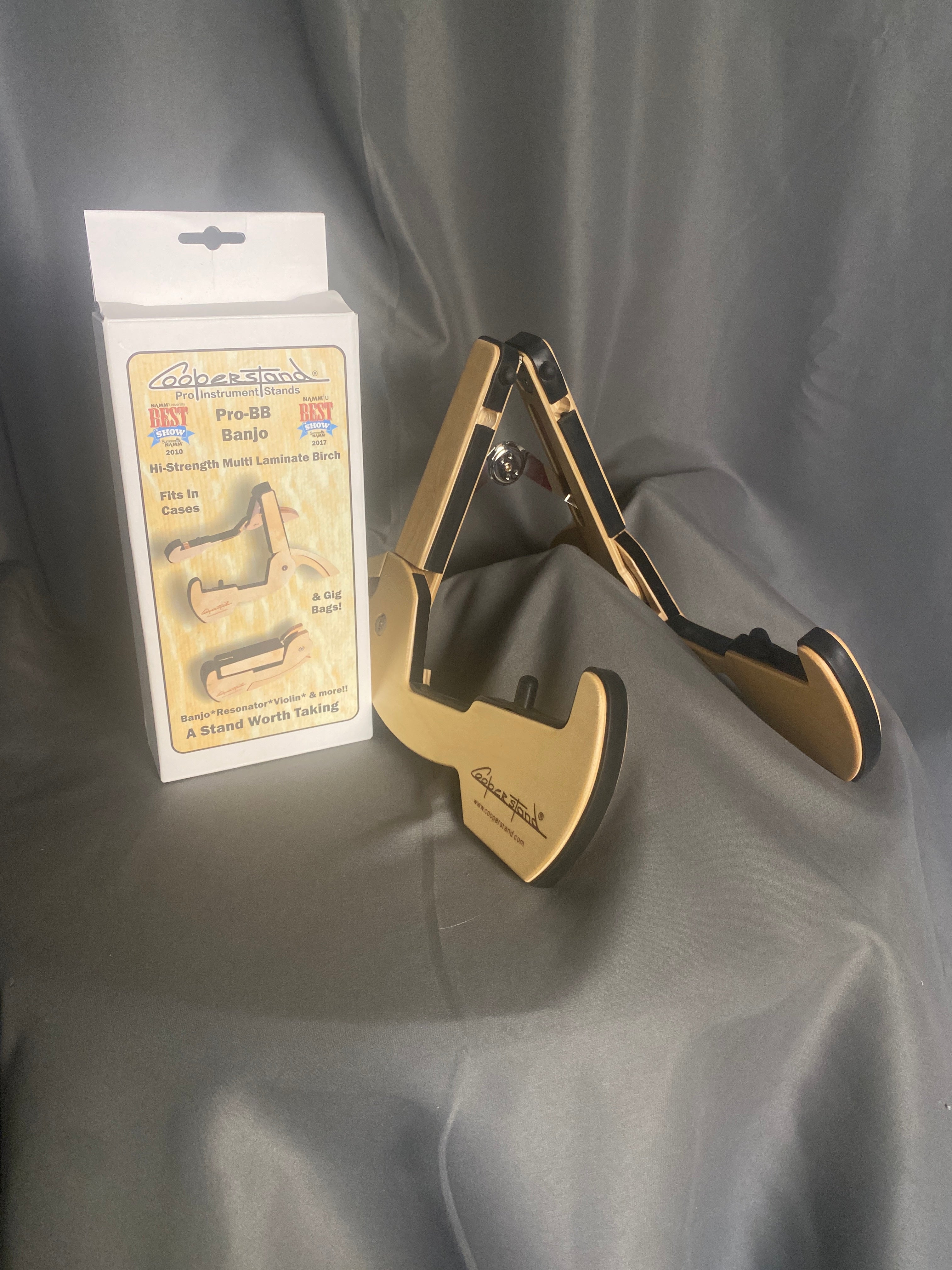Cooperstand Pro-BB Banjo Stand.