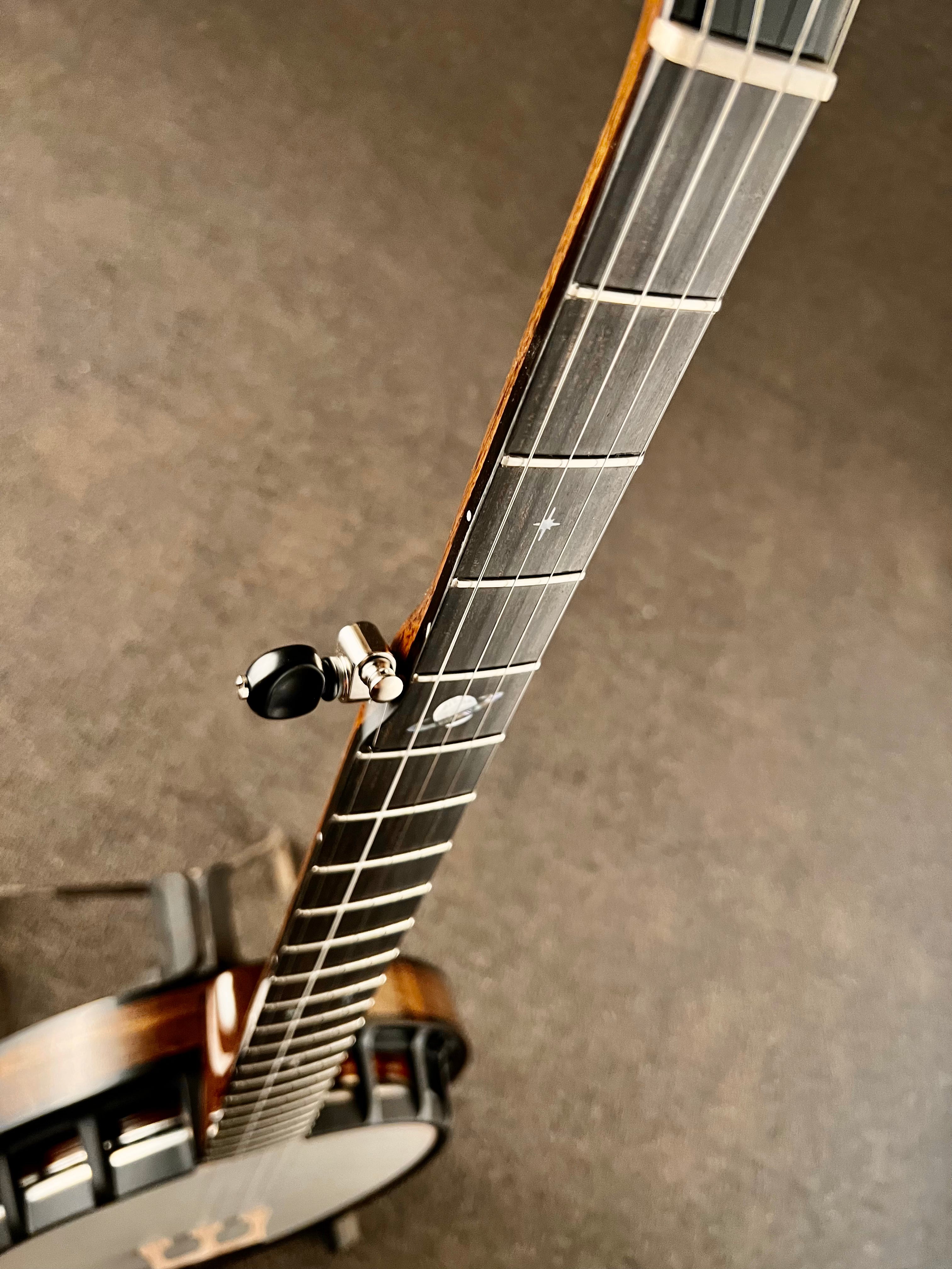 Nechville Saturn 5 String