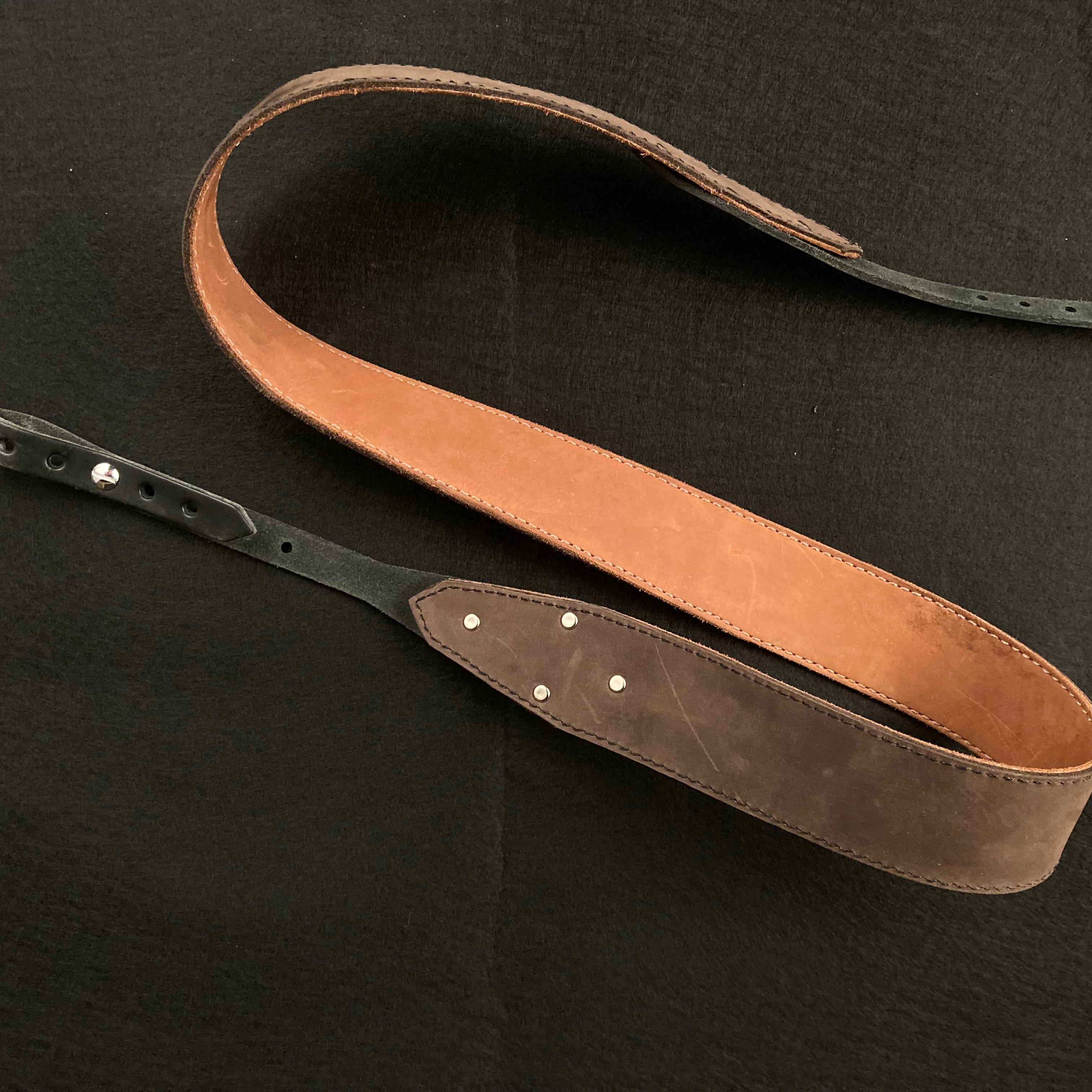 Rusty Knuckles Leather Banjo Strap - Light/Dark Brown